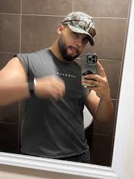 Roberto G.